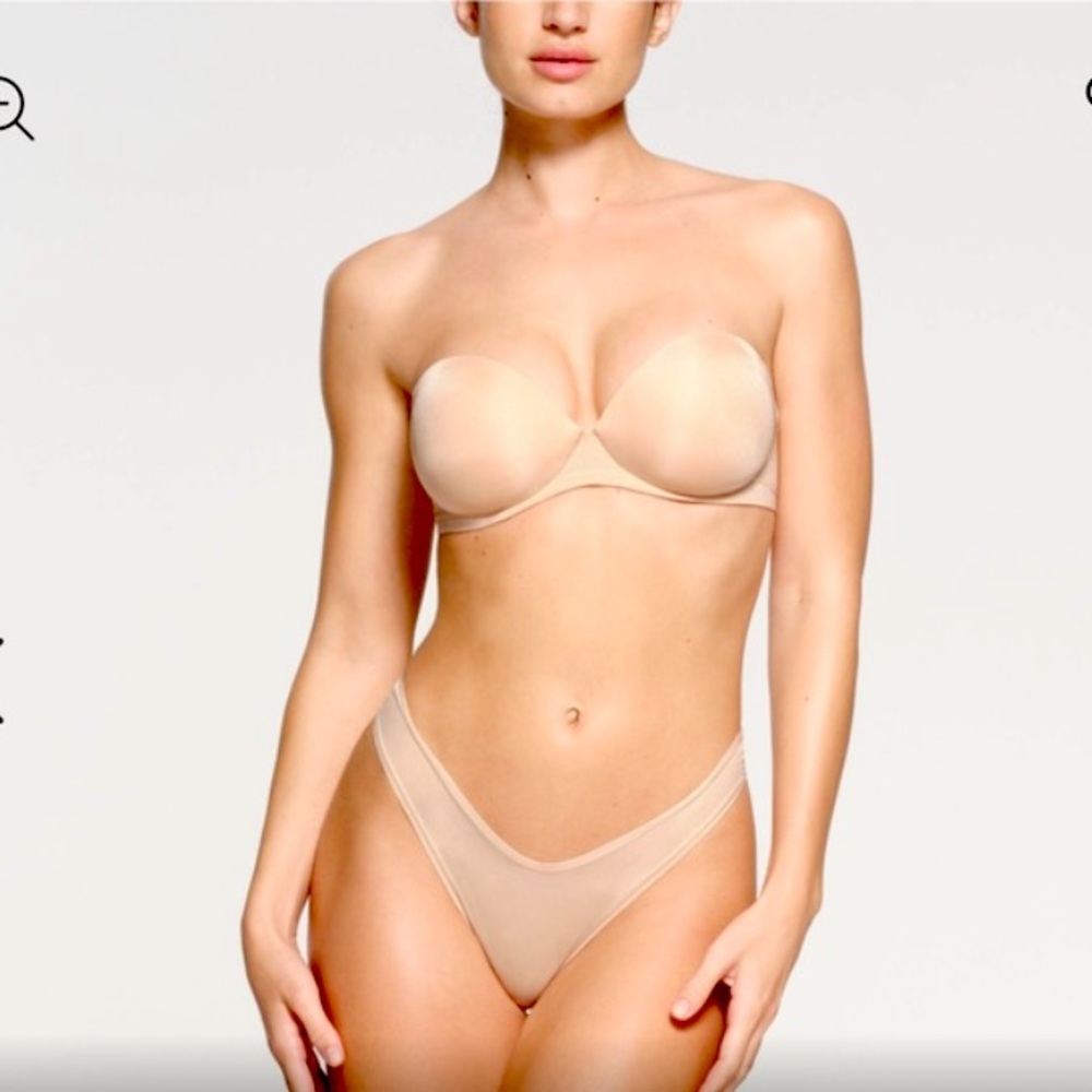 SKIMS Nude Strapless Underwire Bra